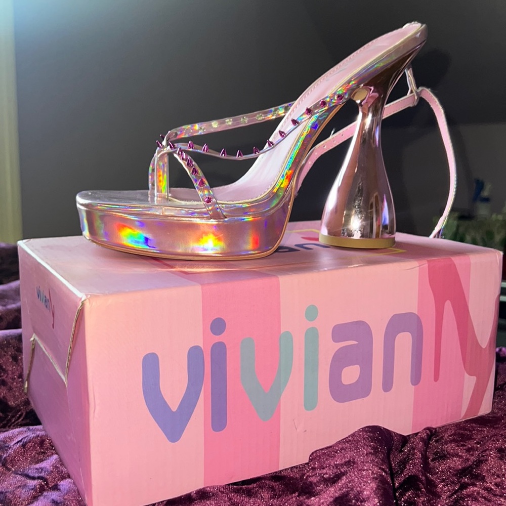 Pink metallic color heels